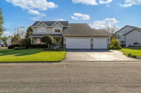 3912 Cardinal Ct, Rosemount, MN 55068