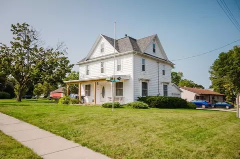 605 Lincoln St, Hartland, MN 56042