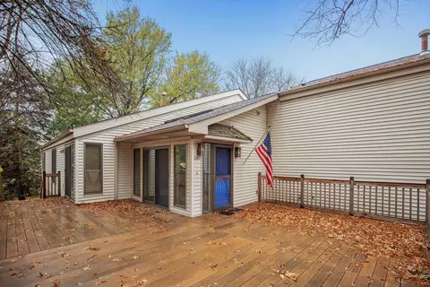 243 Dejon Ct, Woodbury, MN 55125
