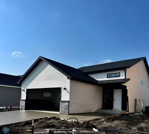 6313 Saint Ann Ave, Horace, ND 58047