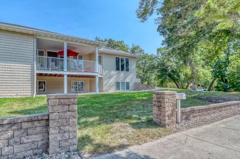 1023 Summit Ave, Detroit Lakes, MN 56501