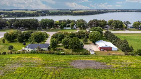 10952 Highway 15, Brownton, MN 55312