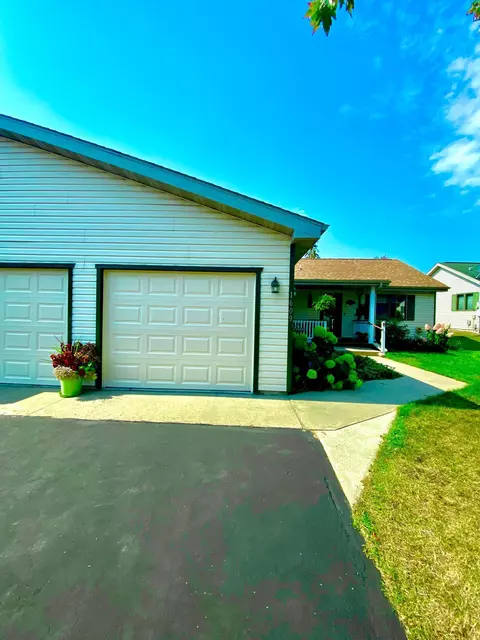 1609 SE 3rd Ave, Grand Rapids, MN 55744