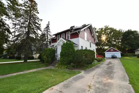 310 2nd Ave SW, Pine Island, MN 55963