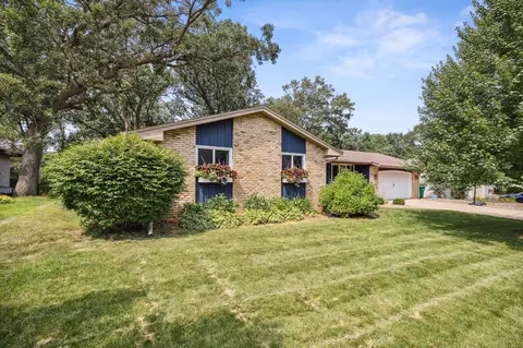 4299 Virginia Ave, Shoreview, MN 55126