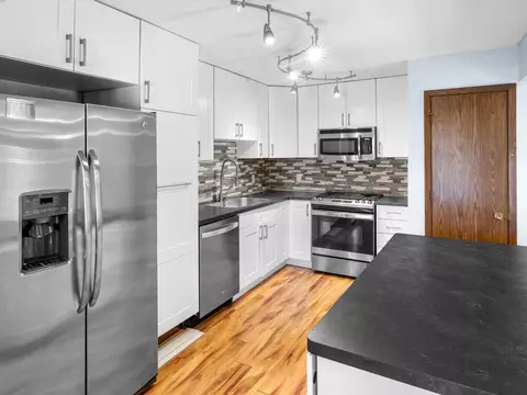 4561 Cedar Lake Rd S, Saint Louis Park, MN 55416
