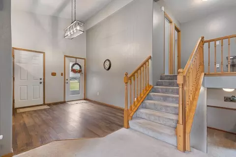 602 Genesis Ave, Marshall, MN 56258 photo 11