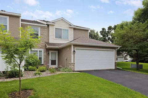 311 Wilderness Dr, Chaska, MN 55318