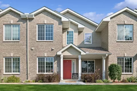 492 Newton Ave SE, Watertown, MN 55388