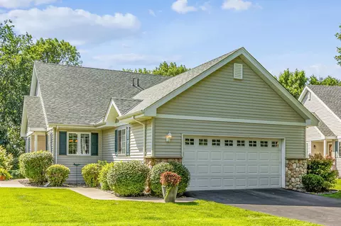 2068 Lambert Ave NE, Saint Michael, MN 55376