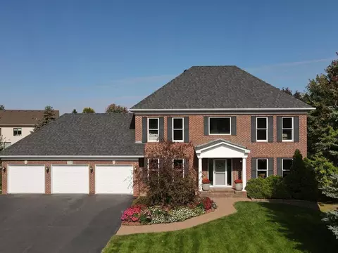 714 Carver Creek Pl, Carver, MN 55315