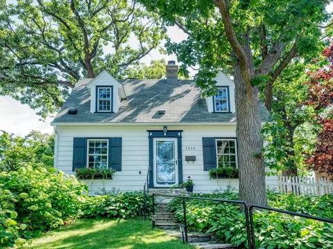 1510 Fulham St, Saint Paul, MN 55108