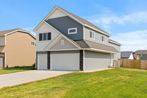 901 Edwards Ave, Mora, MN 55051