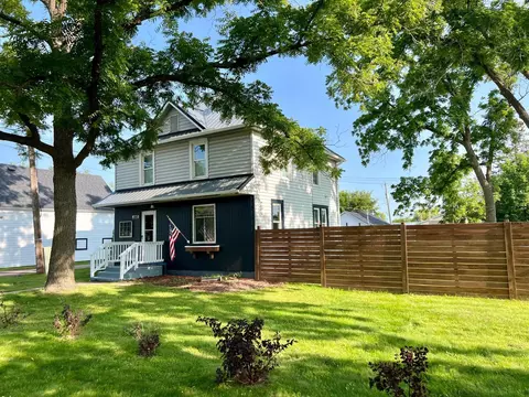 190 Dewey St, Foley, MN 56329