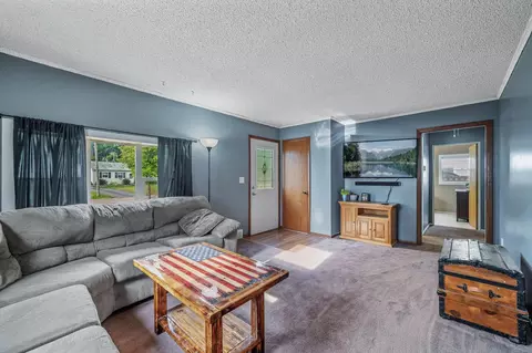 7516 59th Pl N, Minneapolis, MN 55428