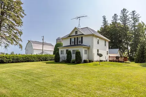 27591 740th St, Hayfield, MN 55940