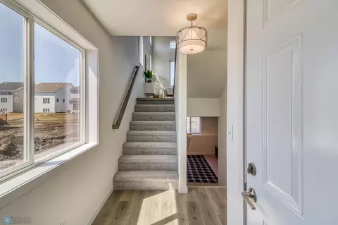 2533 Fulton Loop S, Fargo, ND 58104 photo 18