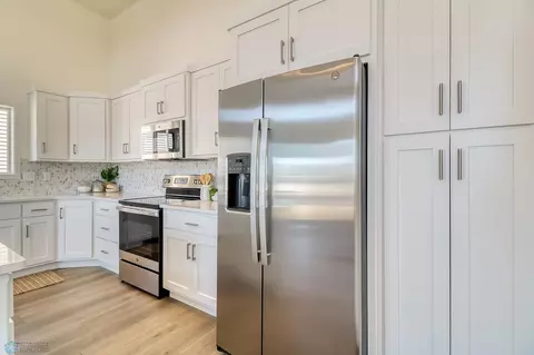 2533 Fulton Loop S, Fargo, ND 58104 photo 26