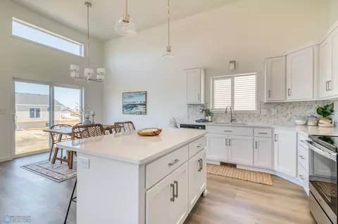 2533 Fulton Loop S, Fargo, ND 58104 photo 25