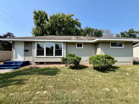 6901 Quail Ave N, Brooklyn Center, MN 55429