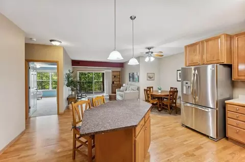 9165 Comstock Ln N #309, Maple Grove, MN 55311