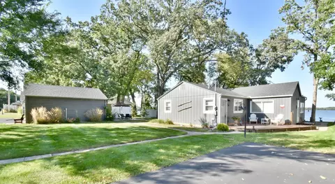 7229 100th Ave SE, Clear Lake, MN 55319