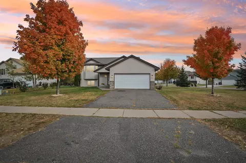 1010 Palomino St, Braham, MN 55006