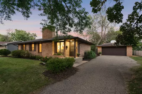 10025 Emerson Ave S, Bloomington, MN 55431