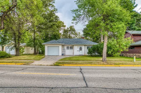 2114 Birchmont Dr NE, Bemidji, MN 56601