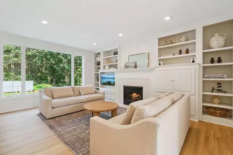 11572 Landing Rd, Eden Prairie, MN 55347