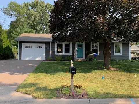 1322 22nd St W, Hastings, MN 55033
