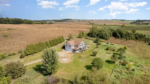 36759 141st Ln, Montgomery, MN 56069