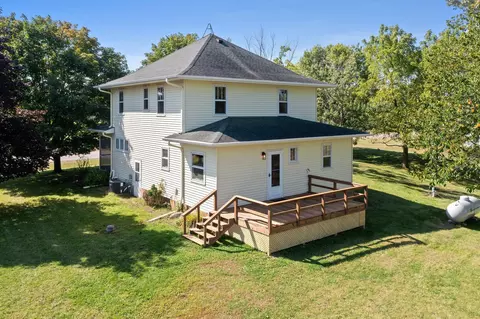 2081 357th Ave NW, Cambridge, MN 55008