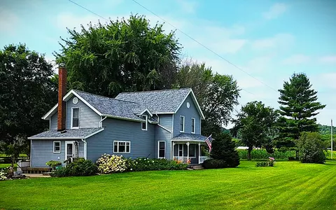 34998 County 5 Blvd, Lake City, MN 55041