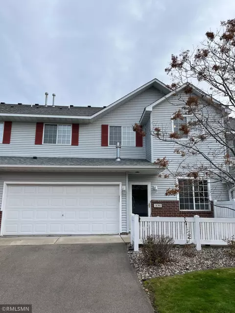 3130 Juniper Ln #I, Woodbury, MN 55125
