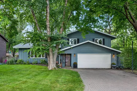 1576 20th Ave NW, New Brighton, MN 55112