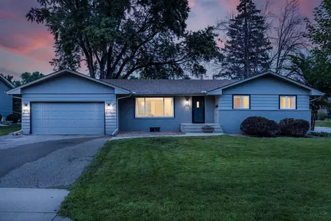 7900 29th Ave N, New Hope, MN 55427