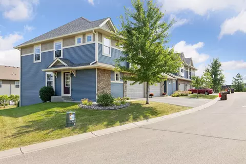 9773 5th Street Ln N, Lake Elmo, MN 55042