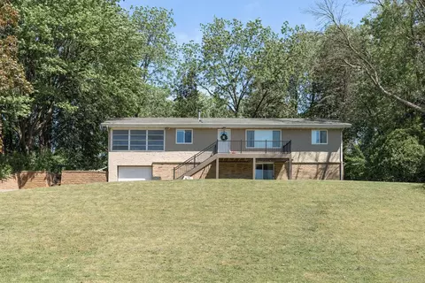 13 Demont Ave W, Little Canada, MN 55117