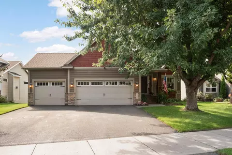 842 129th Ln NE, Blaine, MN 55434