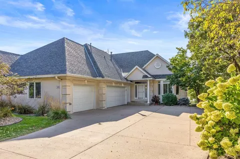 490 Campbell Ln NW, Hutchinson, MN 55350