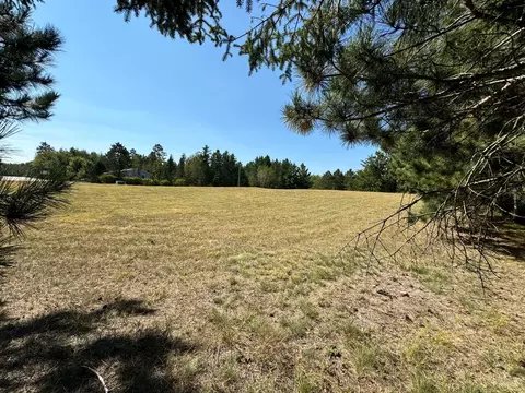 750 Elm Ave SE, Menahga, MN 56464