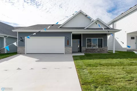 6442 83rd Ave S, Horace, ND 58047