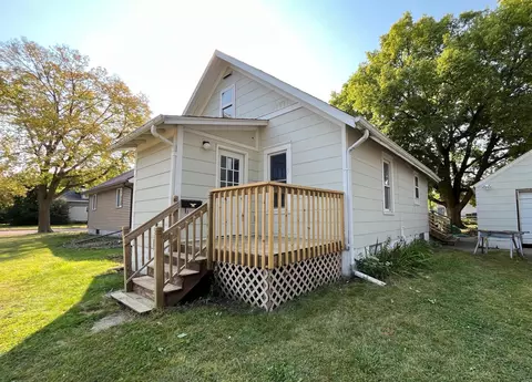 516 E Spring St, Redwood Falls, MN 56283