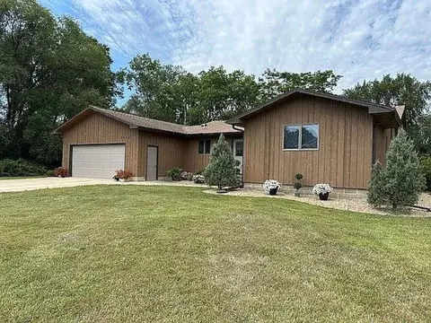 2255 Cedar Park Ct SE, Rochester, MN 55904