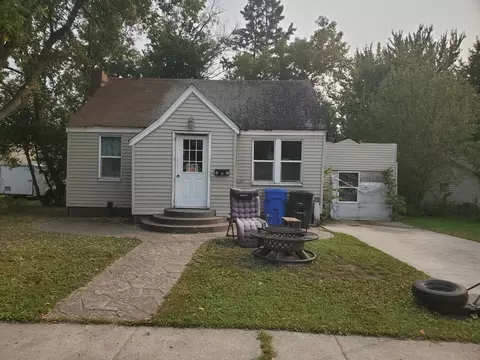 507 State St W, Detroit Lakes, MN 56501