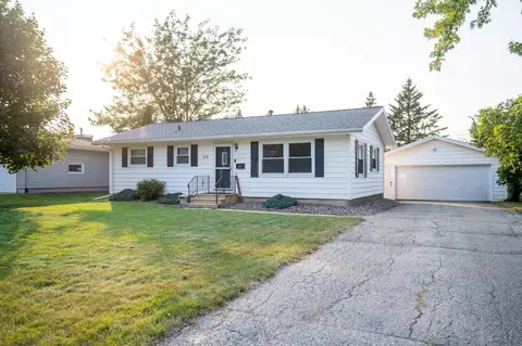 713 4th Ave NE, Stewartville, MN 55976