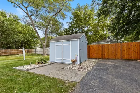 808 N 4th St, Marshall, MN 56258 photo 6