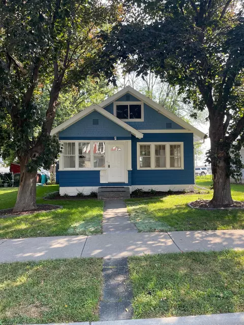 308 N 3rd St, Goodhue, MN 55027