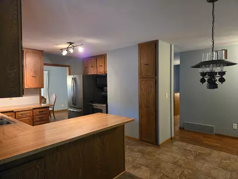 1004 Pleasant View Dr SE, Willmar, MN 56201 photo 11